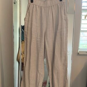 Tahari Cream Capris Pants